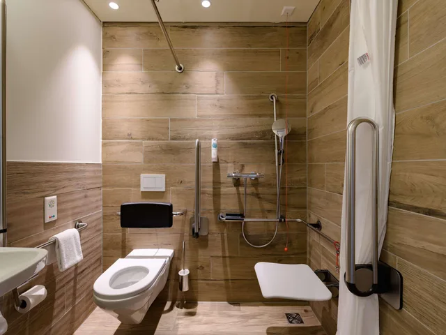 غرفة بسرير كوين لذوي الإعاقة، Mercure Zurich City 8/8