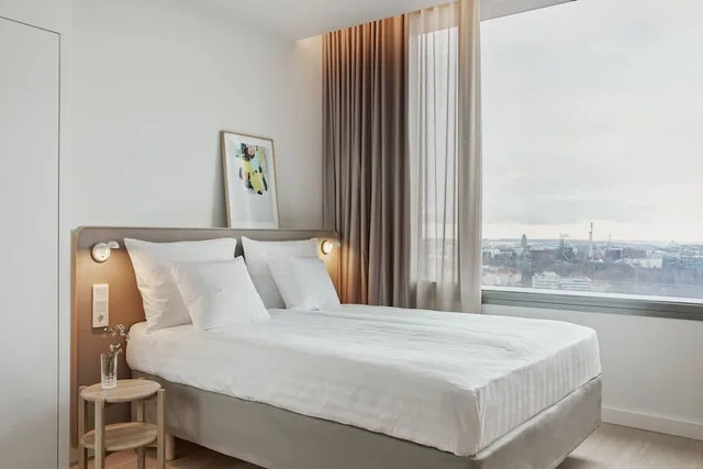 غرفة قياسية بسرير كوين مع سرير إضافي، Original Sokos Hotel Tripla 1/4
