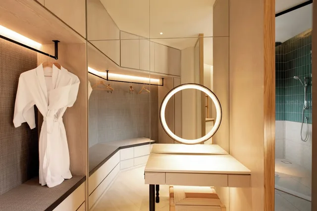 غرفة بسرير كينج بشرفة، Hilton Burau Bay Langkawi Resort 9/20