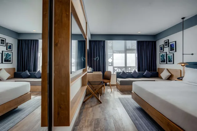 غرفة بريميوم بسرير كينج مع أريكة، Hilton Garden Inn Casablanca Sud 3/4