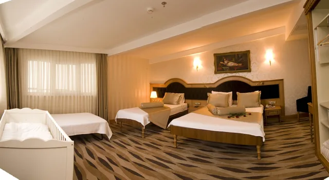 غرفة رباعية، Aprilis Hotel 7/10