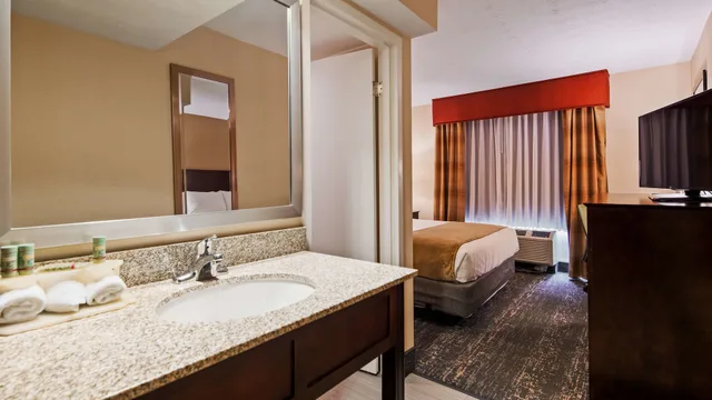 غرفة قياسية بسرير كوين لذوي الإعاقة، Best Western Braintree Inn 6/6