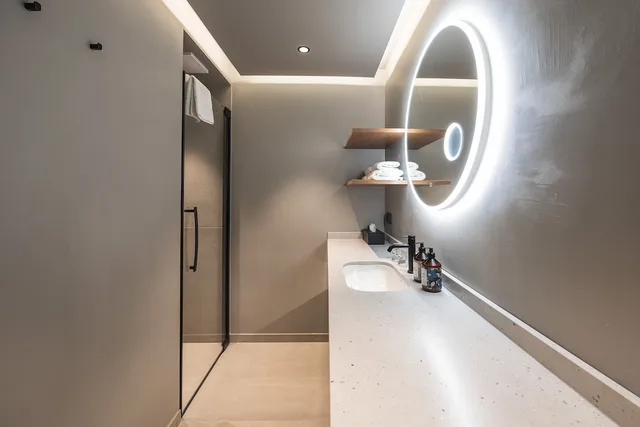 Green, Forest, Double Bed، Neue Post Hotel 9/9