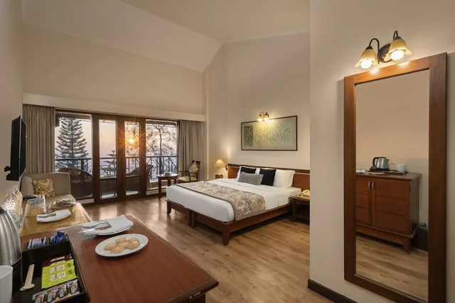 Superior, Double Bed, Valley View, Balcony، Baikunth Resort Kasauli 2/4