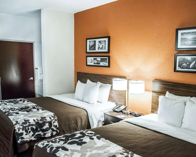 Room, 2 Queen Beds, Sleep Inn O'Fallon near I-64 3/3