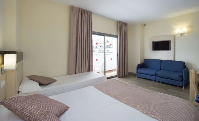 غرفة رباعية بسرير مزدوج بشرفة مع أريكة، Marconfort Griego Hotel Ex Griego Mar 5/7