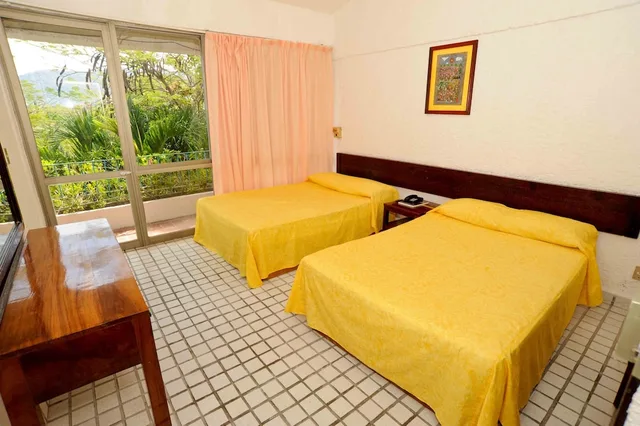غرفة قياسية بسريرين مزدوجين، Villas Paraiso Hotel 1/3