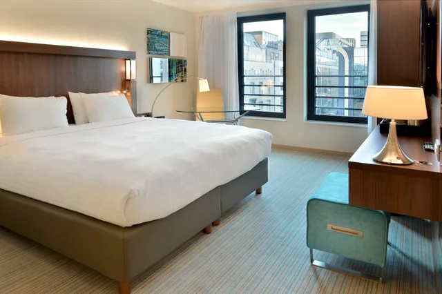 غرفة قياسية بسرير كينج، Courtyard By Marriott Brussels Eu 1/4