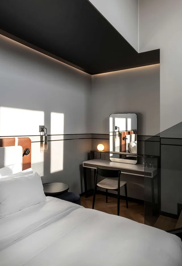 Collection, Superior، Radisson Collection Hotel, Palazzo Touring Club Milan 2/10