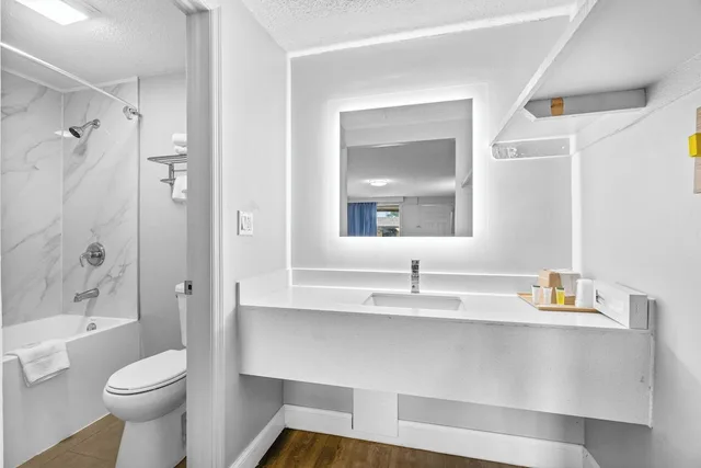 غرفة ديلوكس بسريرين مزدوجين للمدخنين، Super 8 By Wyndham Lantana West Palm Beach 9/10