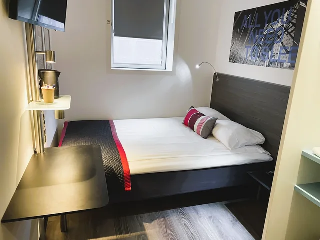 غرفة قياسية بسرير مزدوج، CABINN Metro 1/6
