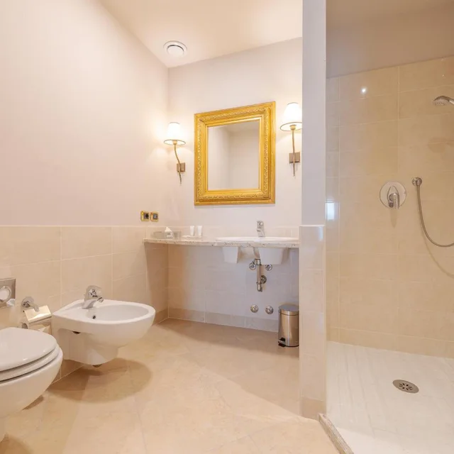 غرفة سوبيريور بسرير فردي وسرير كوين بشرفة، Hotel Horizon Wellness Spa Resort, BW Signature Collection 4/6