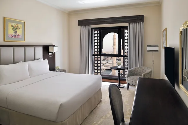 غرفة بريميوم بسرير كينج بإطلالة على الحرم، دار الإيمان إنتركونتنينتال(Intercontinental Madinah Dar Al Iman) 4/6