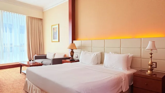 غرفة ديلوكس بسرير كينج، Sunday Hotel Al Barsha Dubai Mall of the Emirates Formerly Grand Excelsior Al Barsha 1/7