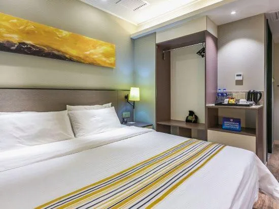 غرفة بزنس بسرير كوين، Home Inn Plus (Beijing Changping Government Street Metro Station) 1/1