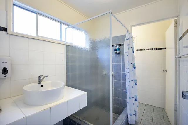 غرفة قياسية بسرير كوين، Bush Village Budget Cabins 6/6