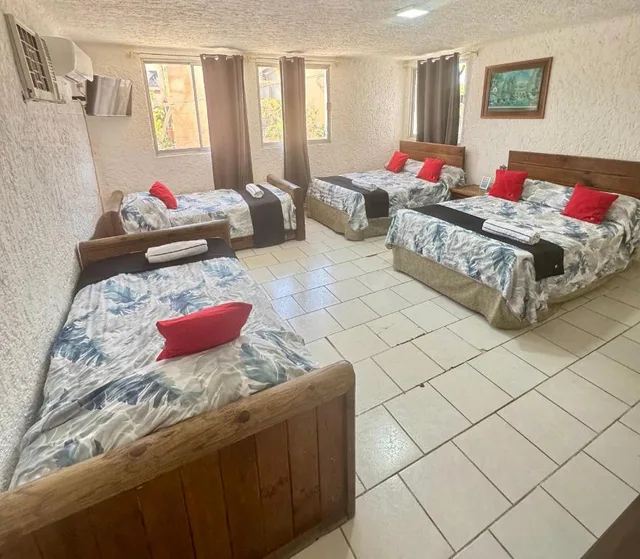 غرفة عائلية، Capital O Farallon Inn 2/6