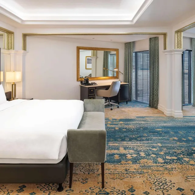 Presidential, Suite, King Bed, Creek View, Lounge Access، Radisson Blu Deira Creek 4/9