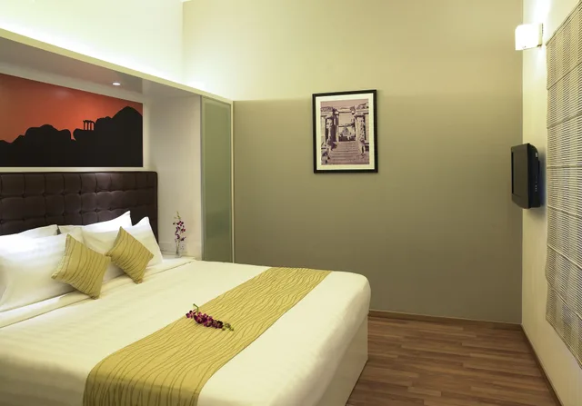 جناح بسرير مزدوج بشرفة بغرفة نوم واحدة، Grand Mercure Bangalore An Accor Hotels Brand 2/10