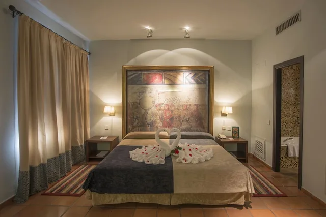Standard, Twin Beds, Parador De Trujillo 3/6