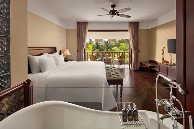 جناح جونيور بشرفة، La Siesta Resort Spa Hoi An 9/10