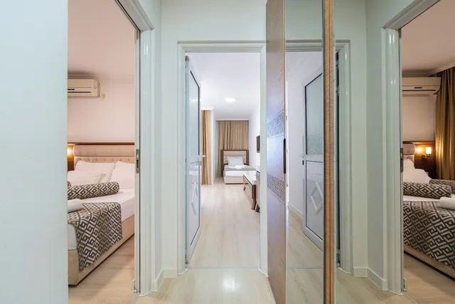 جناح عائلي بسريرين منفصلين وسرير كينج، Hotel Adrovic 6/6
