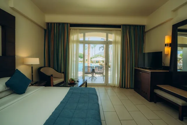 غرفة ديلوكس، Reef Oasis Blue Bay Resort and Spa 2/5