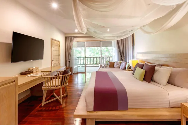 Grand, Ocean, Chalet, Suite، Pakasai Resort 8/10