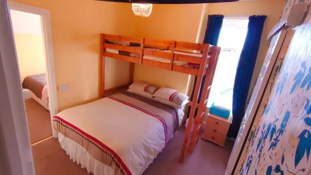 Family, Multiple Beds, The Hawkes Hotel 1/3