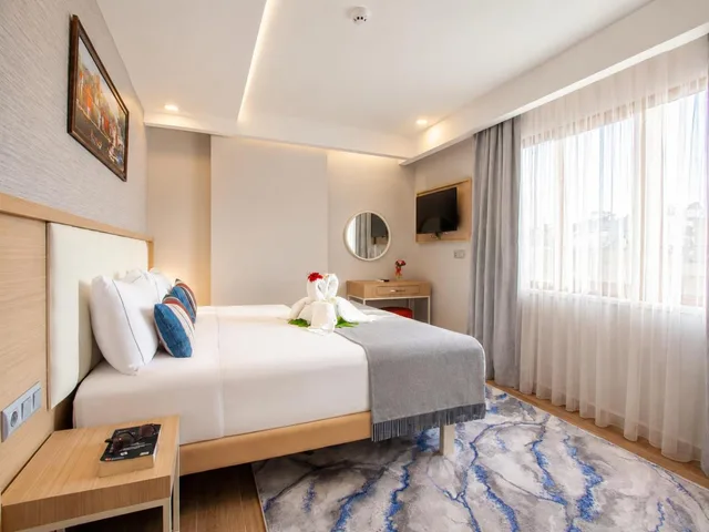 جناح عائلي ديلوكس بسرير مزدوج وسريرين منفصلين، Old Town Point Hotel & Spa Antalya 3/7