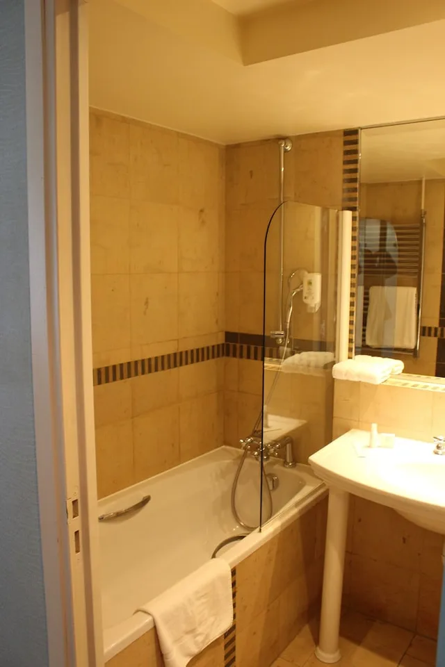 غرفة تقليدية بسرير مزدوج، Hotel ArtDeco Euralille 6/9