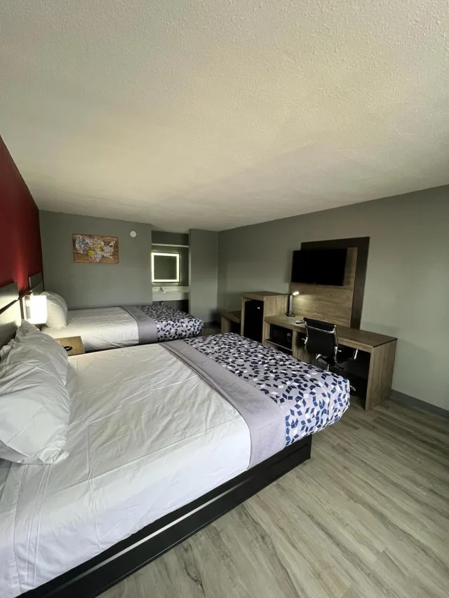 غرفة بسرير كوين لذوي الإعاقة، Econo Lodge Kennett 2/7