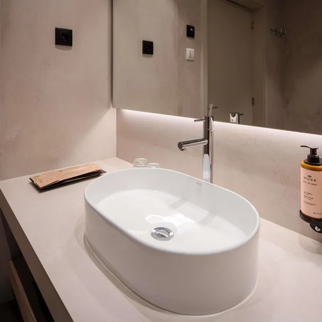 غرفة فاخرة بريفيليج بسرير مزدوج، Mercure Ponta Delgada Azores 5/6