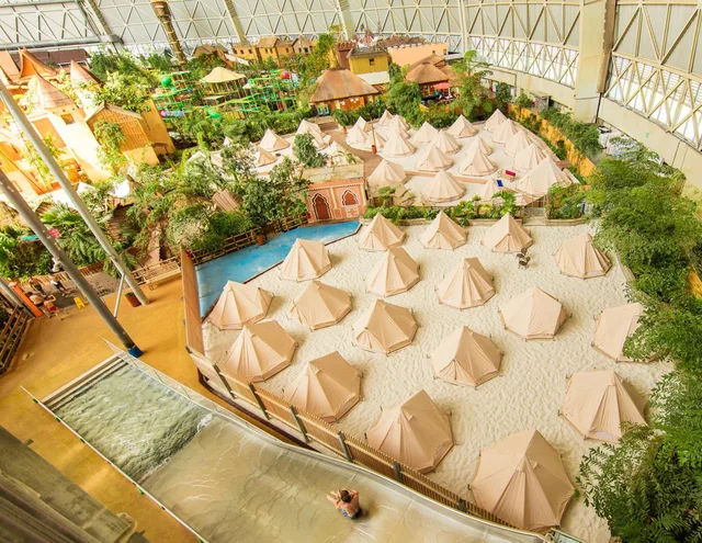 خيمة، Tropical Islands Resort 1/1
