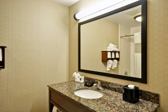 Suite, Apartment, King Bed, Sofa، Hampton Inn Boca Raton/Deerfield Beach 2/2
