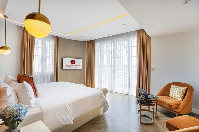 غرفة ديلوكس بإطلالة على النهر، La Seine Hotel 2/2