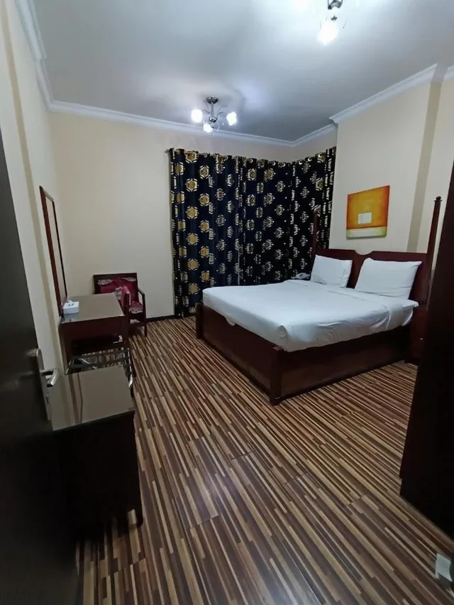 غرفة قياسية ثلاثية بسرير فردي، Grand PJ Hotel 1/2