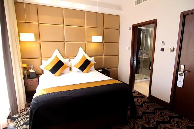 غرفة بسرير كوين، Montcalm Piccadilly Townhouse, London West End 2/8