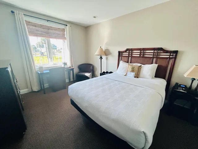 Upgrade, King and Queen Bed، The Port Inn and Cottages, Ascend Hotel Collection 2/3