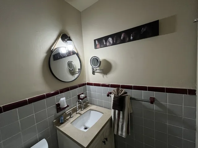 غرفة بسرير كينج، Shamrock Cove Inn 8/9