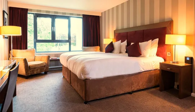 غرفة تنفيذية بسريرين منفصلين، Kingsmills Hotel 1/2