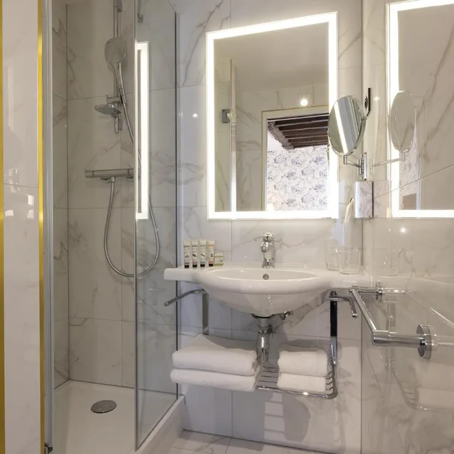 غرفة فاخرة رباعية، Hotel Louis 2 3/3