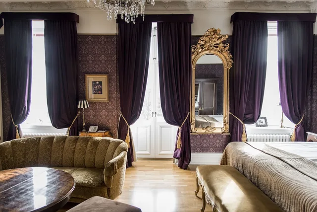 Executive, King Bed, City View, Hotel Eggers 3/8