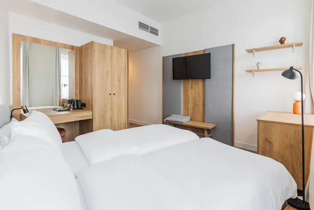 غرفة بسريرين منفصلين، FortyPlusOne Hotel 2/10