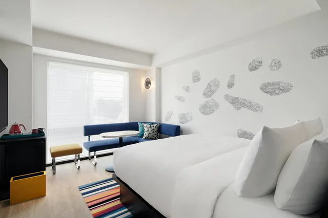 لوفت بسرير كوين، Aloft by Marriott Osaka Umeda 2/7