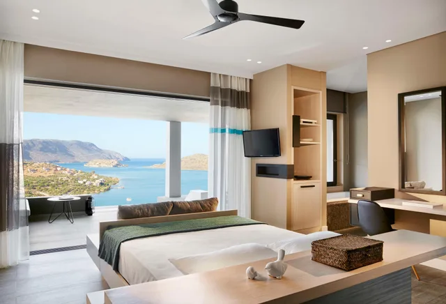 جناح بمسبح خاص، Domes Aulus Elounda Resort, Curio Collection by Hilton 1/5