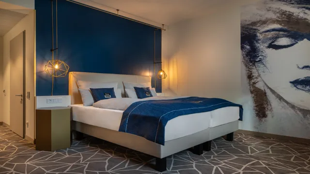 غرفة قياسية بسرير كوين لذوي الإعاقة، Holiday Inn - the niu, Ridge Halle Central Station, an IHG Hotel 1/9