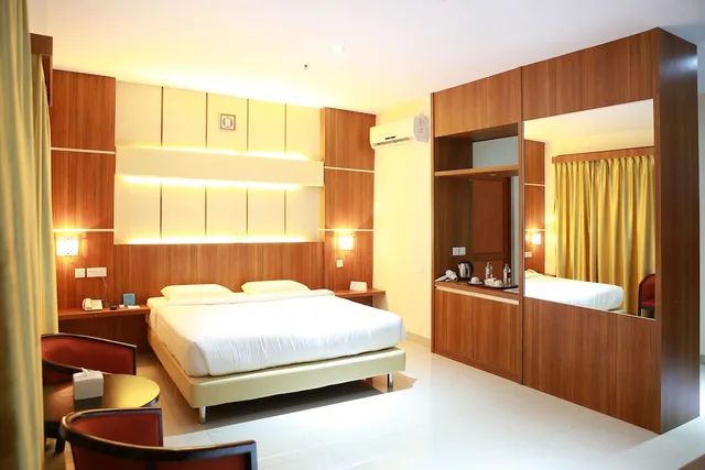 جناح، Aviari Hotel 1/2