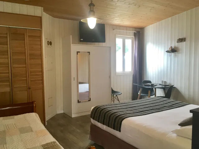 غرفة كلاسيكية بسرير مزدوج، HOTEL RESTAURANT & SPA(FORMERLY PLAISIR PLAISIR) 6/10
