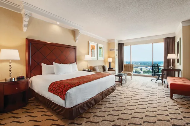 Renovated, Premium, King Bed, River View، Horseshoe Bossier City - A Caesars Rewards Destination 4/10